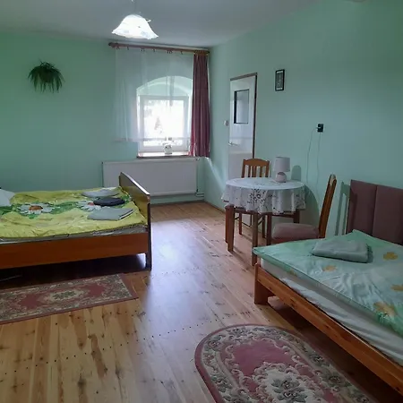 مزرعة للإقامة Lipowy Dwor *