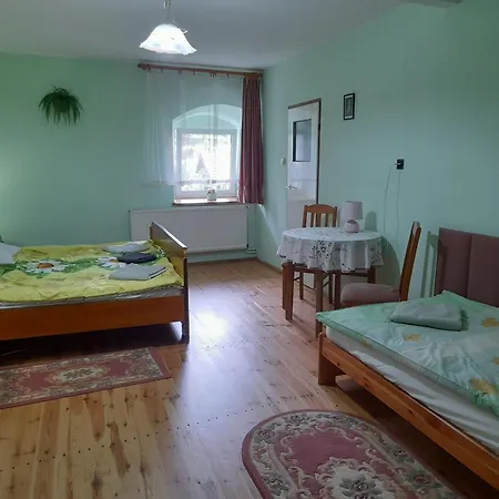 Lipowy Dwor مزرعة للإقامة *