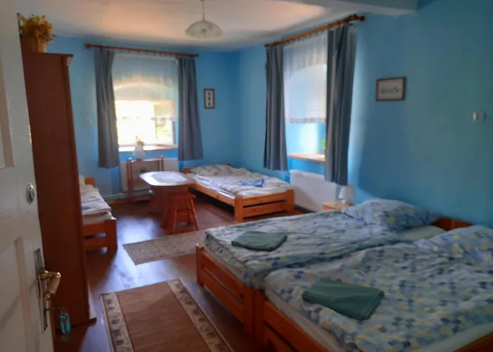 Lipowy Dwor * Laskowka (Lower Silesia)