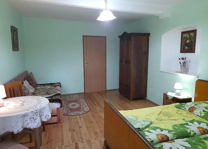 Lipowy Dwor Laskowka (Lower Silesia)